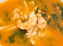 Soupe de poissons et fruits de mer méditerranéenne