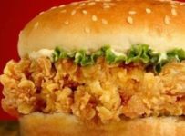 Hamburger au poulet « maison »