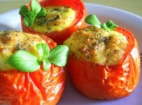 Tomates au four farcies à la ricotta